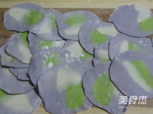 Colorful Dumplings with Vegetable and Beef Filling recipe