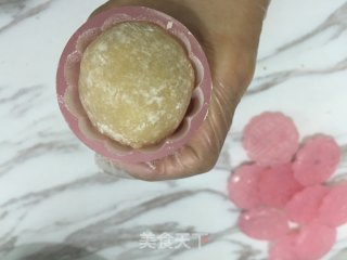 Cantonese-style Moon Cakes recipe