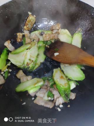 Stir-fried Vegetables with Pork Belly and Fungus recipe