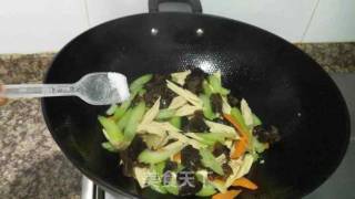 Fried Celery with Yuba recipe