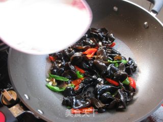 Stir-fried Black Fungus recipe