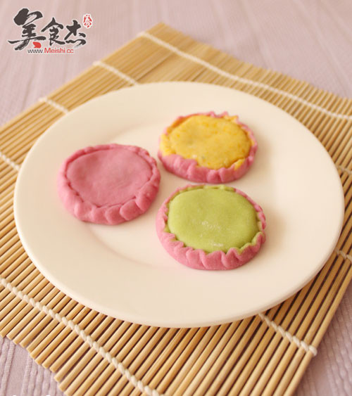 Colorful Moon Squinting Dumplings recipe