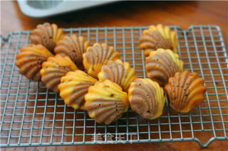 Passion Fruit Two-tone Madeleine recipe