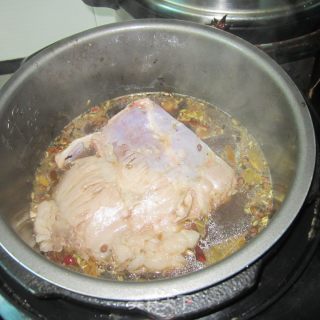 Yiluxiangtianxia-fragrant Stewed Pork recipe