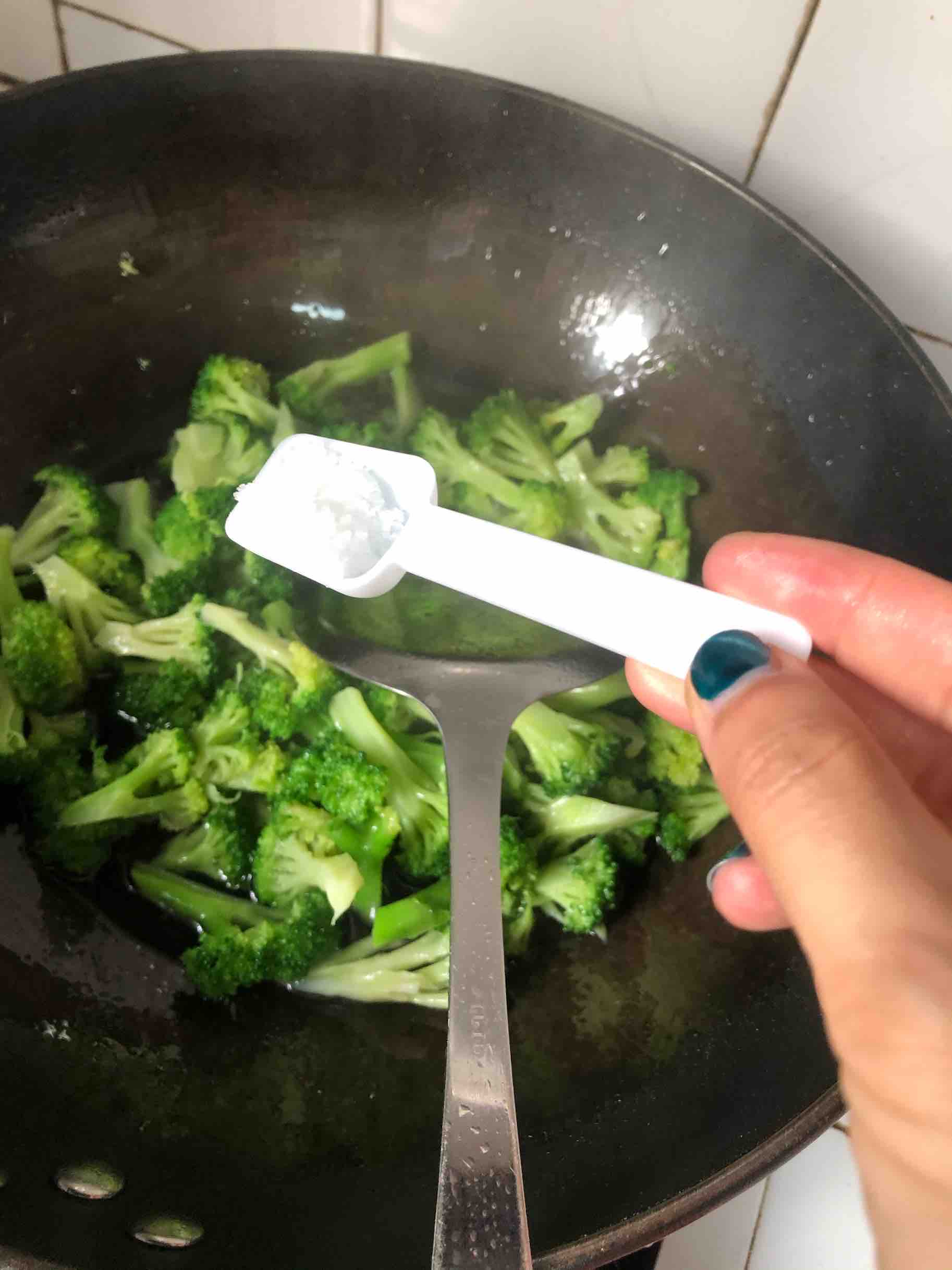 Vegetarian Stir-fried Broccoli recipe