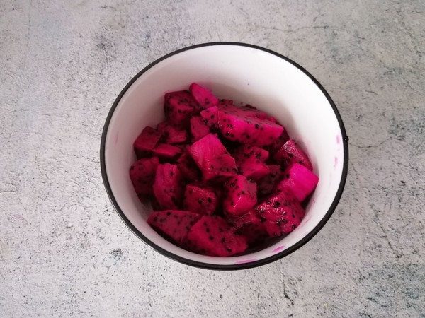 Dragon Fruit Tremella Soup recipe