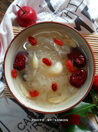 Tremella and Red Date Soup recipe