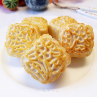 Single Yellow Meringue Moon Cake recipe