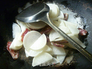 Stir-fried Radish with Sausage recipe