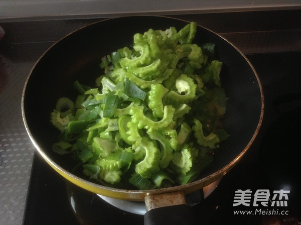 Fried Bitter Melon with Egg recipe