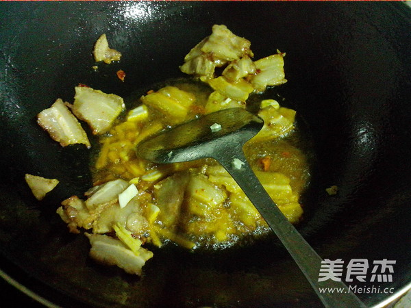 Stir-fried Pork Belly with Snow Peas recipe