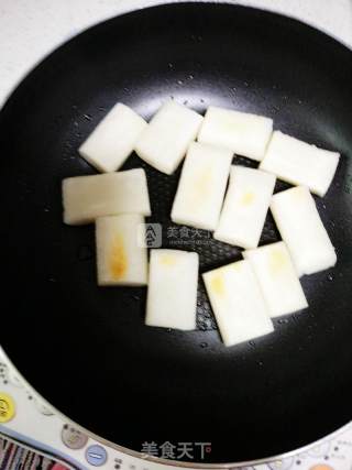 Pan-fried Soy Sauce Rice Cake recipe