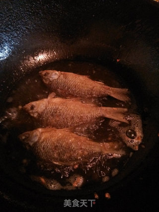 Fried Small Crucian Carp recipe