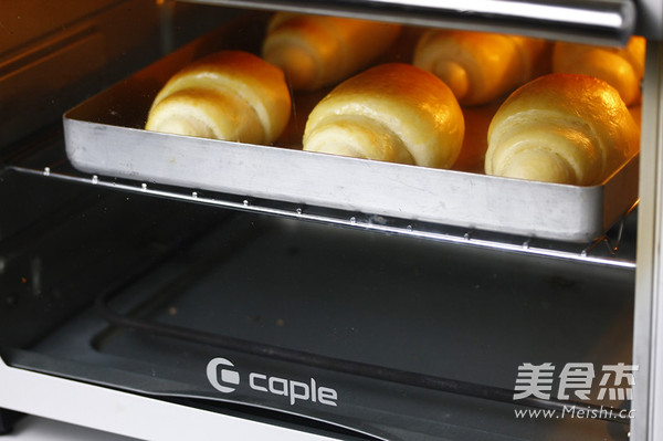 Simple Butter Roll (hand-kneaded Version) recipe