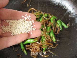 Korean Style Stir-fried Green Pepper with Dried Whitebait recipe