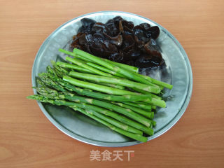 Asparagus with Tahini Sauce recipe