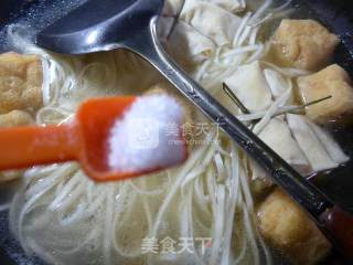 Oily Tofu Noodles recipe