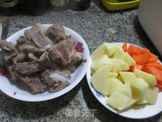 Carrot Potato Meat Bone Soup recipe
