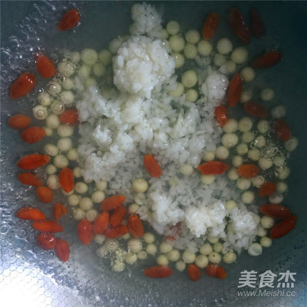 Suzhou Chicken Head Rice Wine Stuffed Dessert recipe