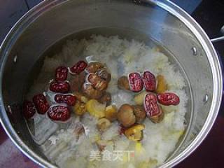 Chestnut, Red Dates and Tremella Soup recipe