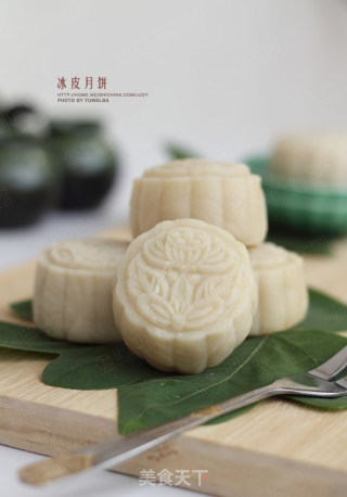 Snowy Mooncakes---mooncakes that Novices Can be 100% Successful recipe