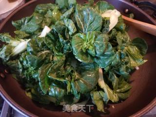 Stir-fried Cabbage Seedlings with Garlic recipe