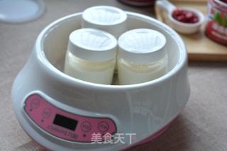 [beijing] Chilled Strawberry Yogurt recipe