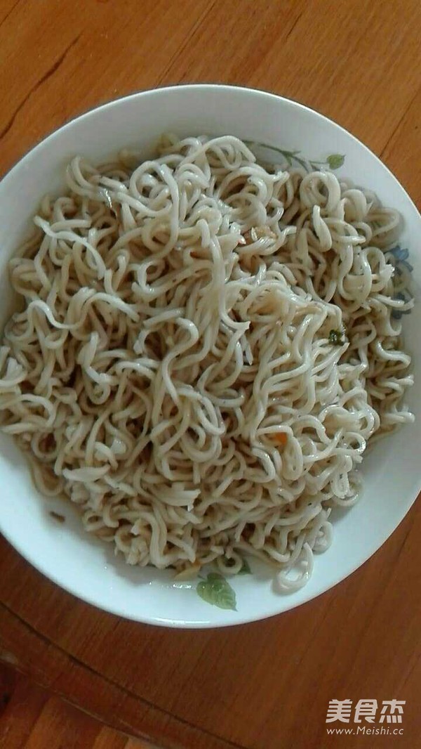 Noodles with Chicken Sauce recipe