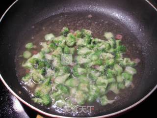 Broccoli Corn Crushed Couscous recipe