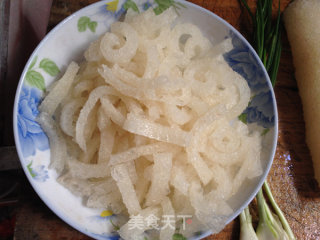 Stir-fried Pork Skin with Double Sauce recipe