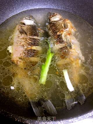 #信之美# Carp Soup with Shredded Carrot recipe