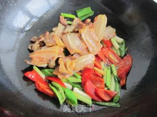 Stir-fried Bacon with Double Pepper recipe