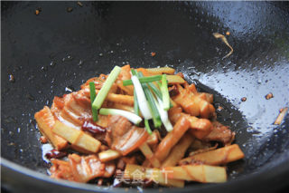 Stir-fried Pork with Sweet Bamboo Shoots recipe