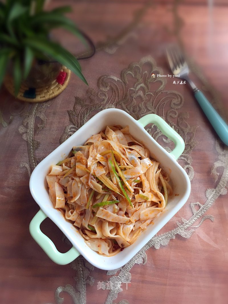 Noodle Sauce with Cold Skin recipe