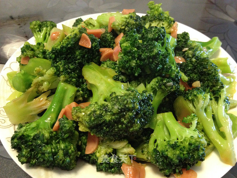 Stir-fried Broccoli with Sweet and Sour Garlic Tomato Sauce recipe