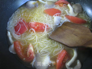 Xiuzhen Mushroom Tomato Rice Noodles recipe