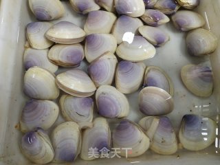 Yellow Clam and Winter Melon Soup recipe