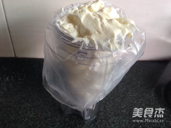 Meringue Puffs recipe