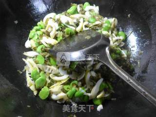 Stir-fried Leishan with Pickled Vegetable and Broad Beans recipe