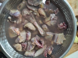 It's Absolutely Delicious without Water. Dripping Beer Duck recipe