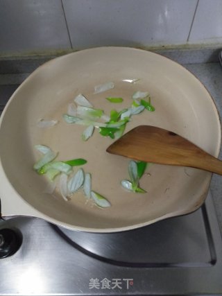 Stir-fried Tofu with Cabbage Fungus recipe