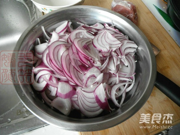 Fried Pork with Onion recipe