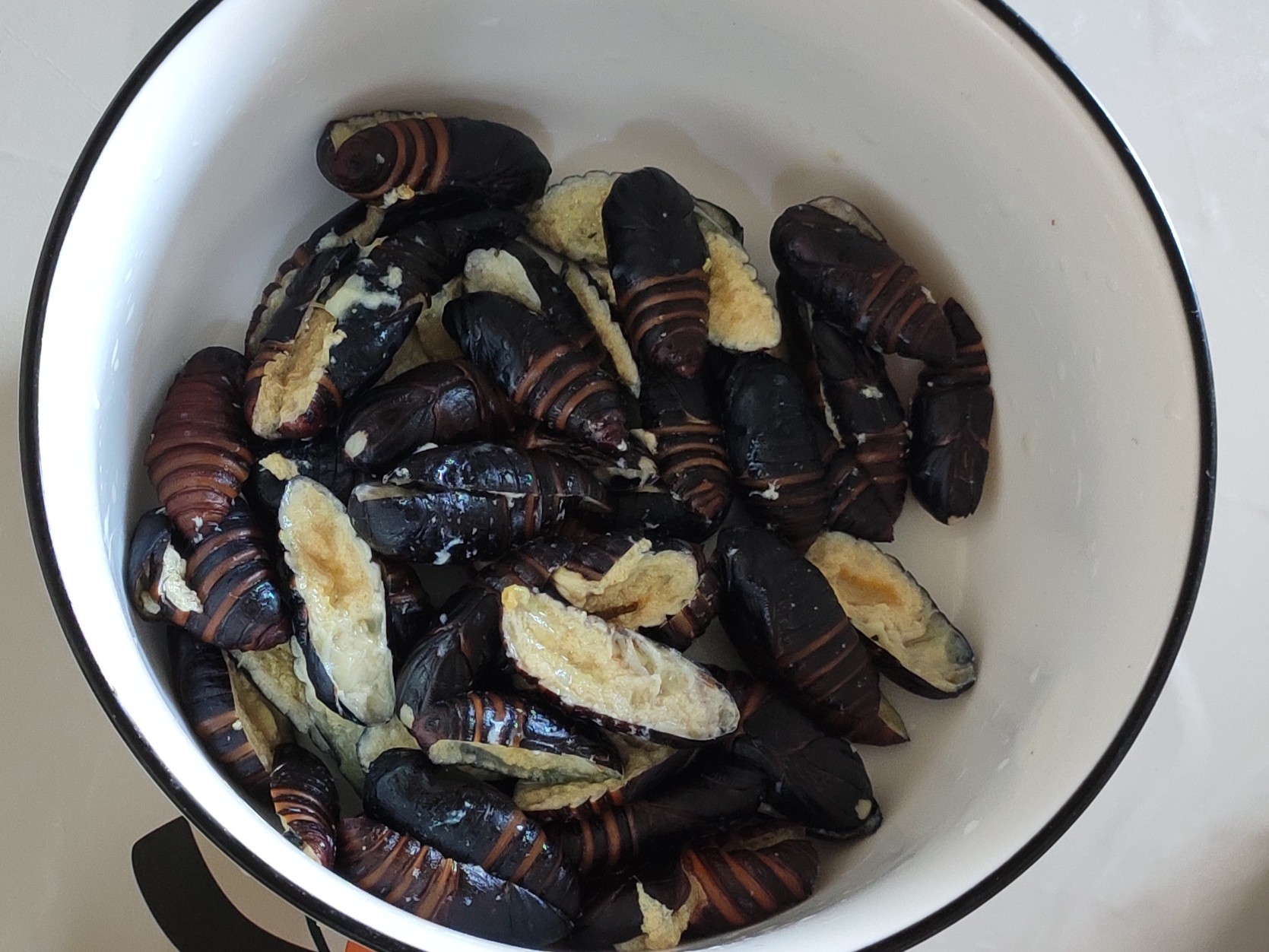 Dry Cocoon Pupae that Can be Eaten Even with The Skin recipe