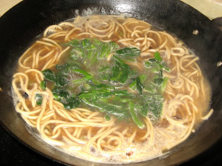 Hot Spinach Noodle Soup recipe