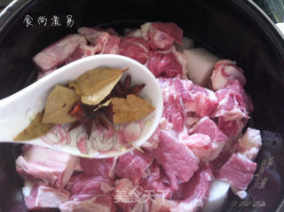 Beef Brisket Stewed with Radish recipe