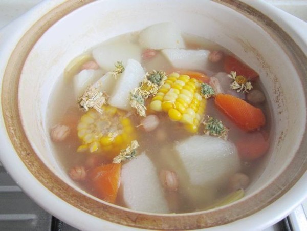 Corn Yam Chrysanthemum Soup recipe