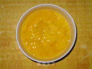 Scrambled Eggs with Onions recipe
