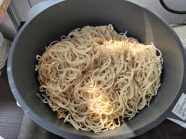 Soy Sauce Fried Noodles recipe