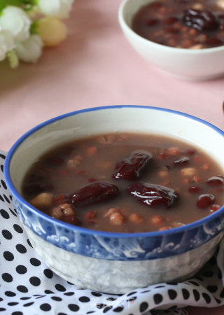 Red Dates, Barley and Red Bean Soup recipe