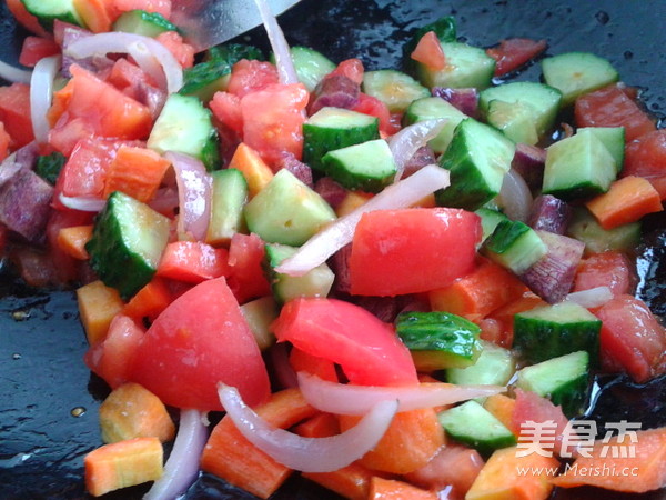 Stir-fried Steamed Buns with Seasonal Vegetables recipe